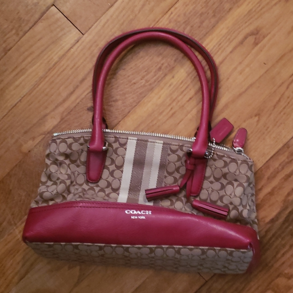 Small Coach Purse - Picture 3 of 3